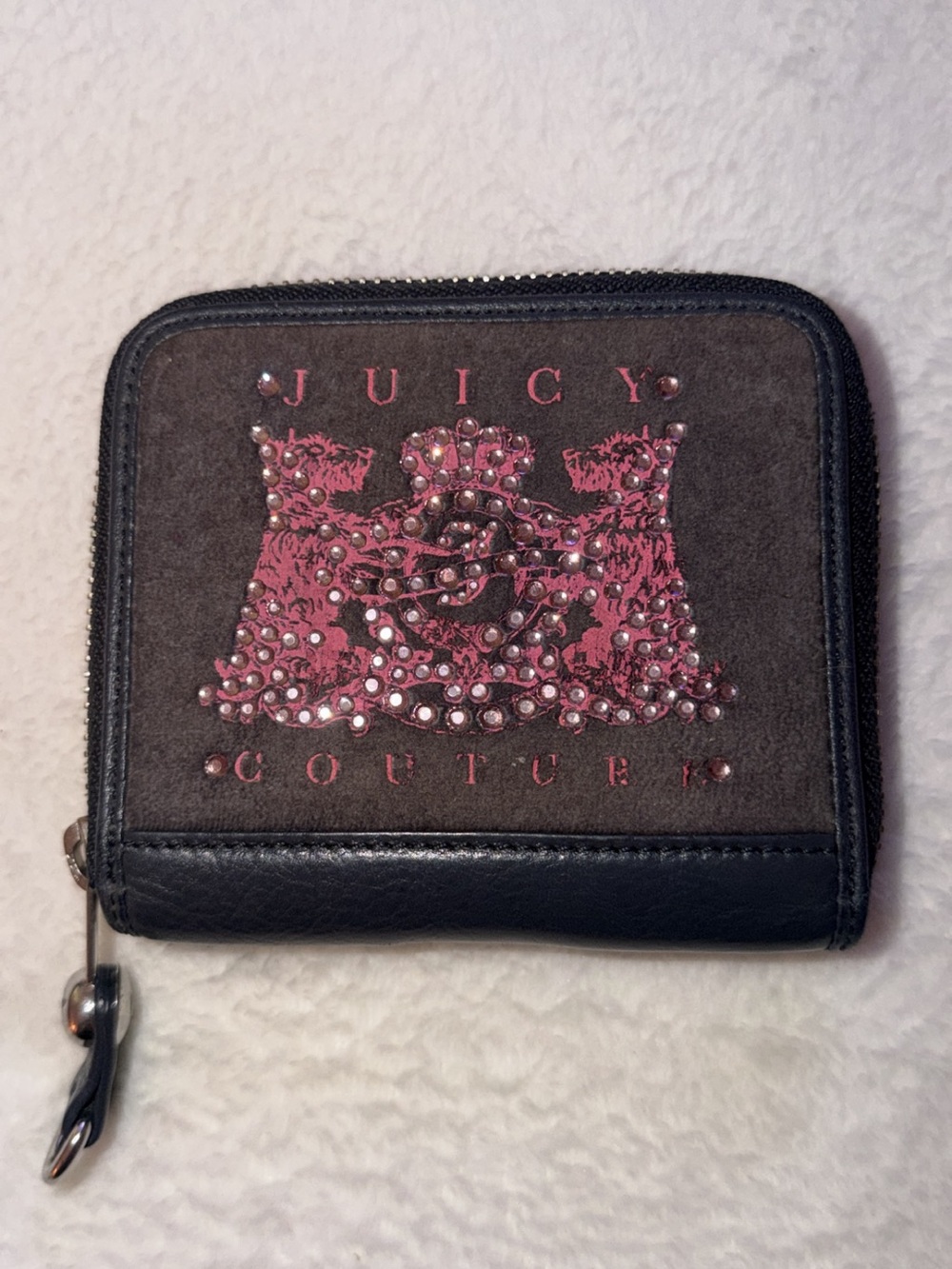 Vintage Juicy Couture Black Wallet with Pink Studded Crest